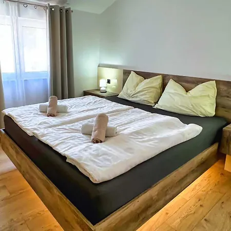Apartment Plavi Val