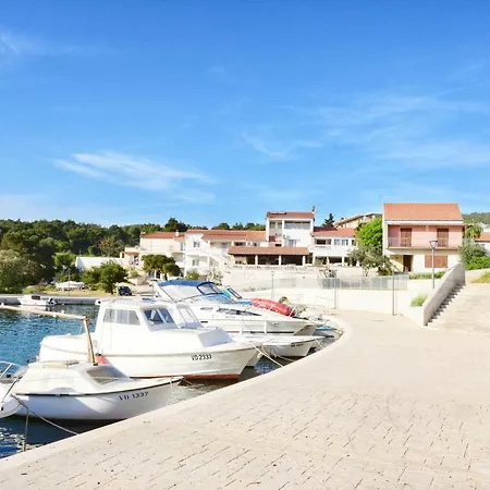 Plavi Val Apartment *