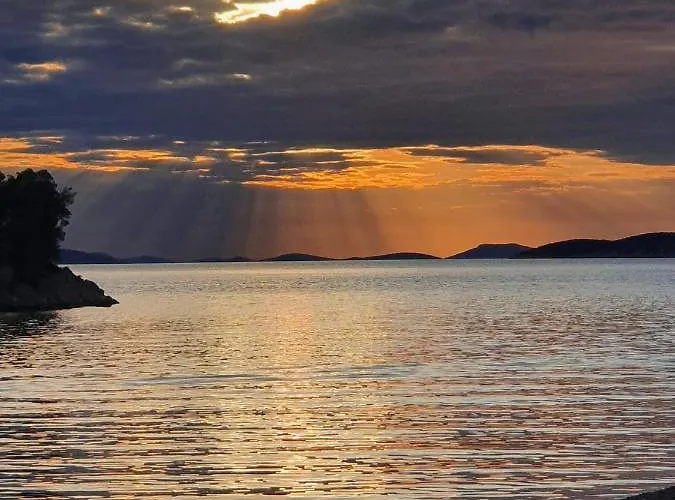 Plavi Val Daire Tribalj